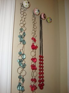 Diy: Necklace Hanger