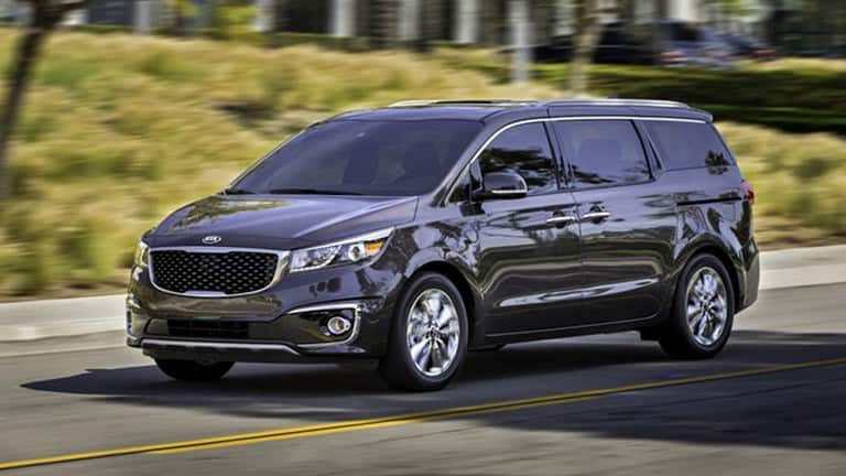 Review – 2016 Kia Sedona Made Me A Minivan Mom