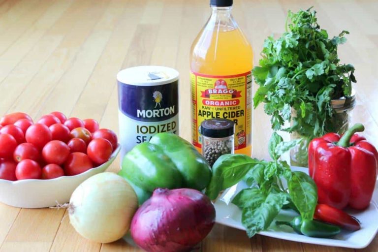 Slow Cooker/Crock Pot Restaurant Style Salsa PLUS Canning Instructions