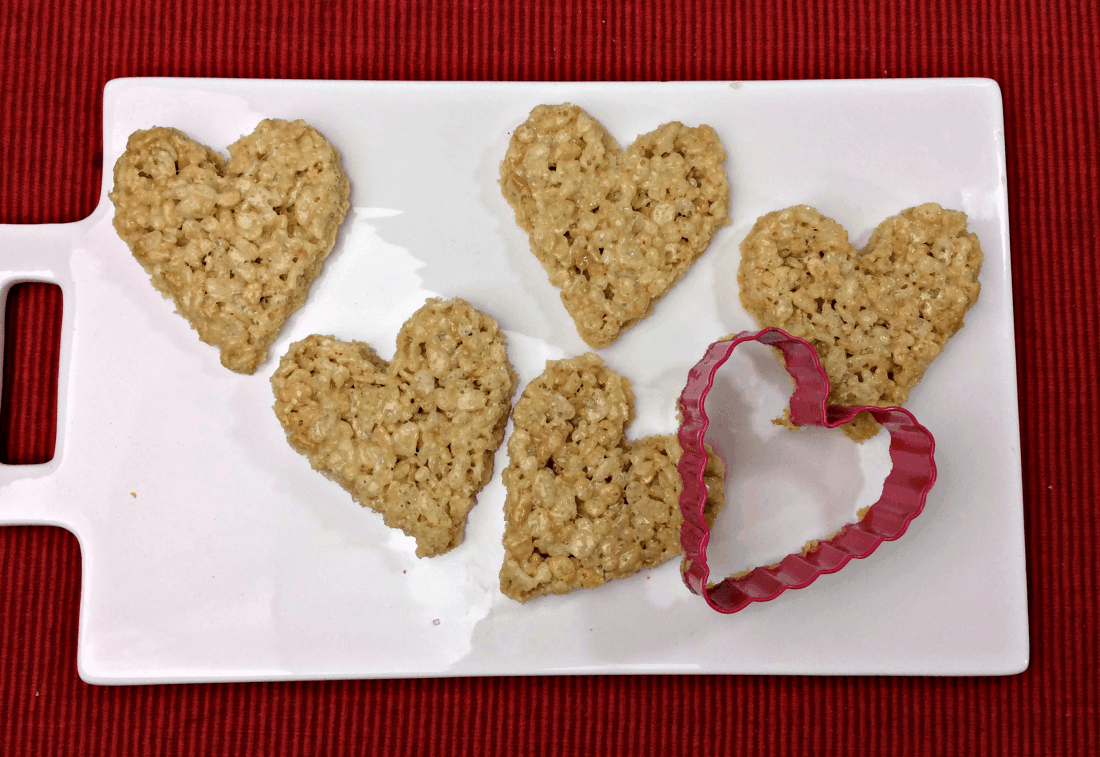 Recipe: Chocolate Heart Rice Krispie Treat