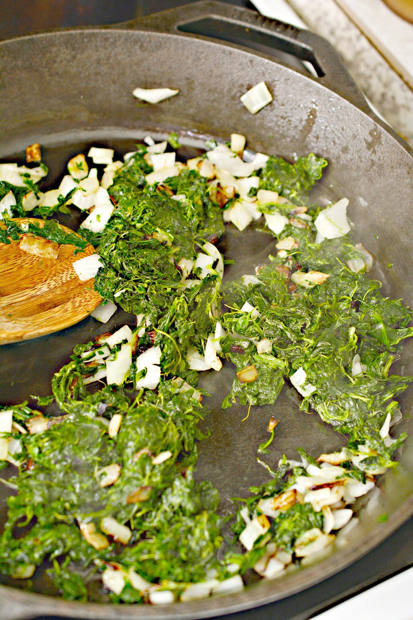 Weight Watchers Crustless Spinach, Onion and Feta Quiche - Life She Has