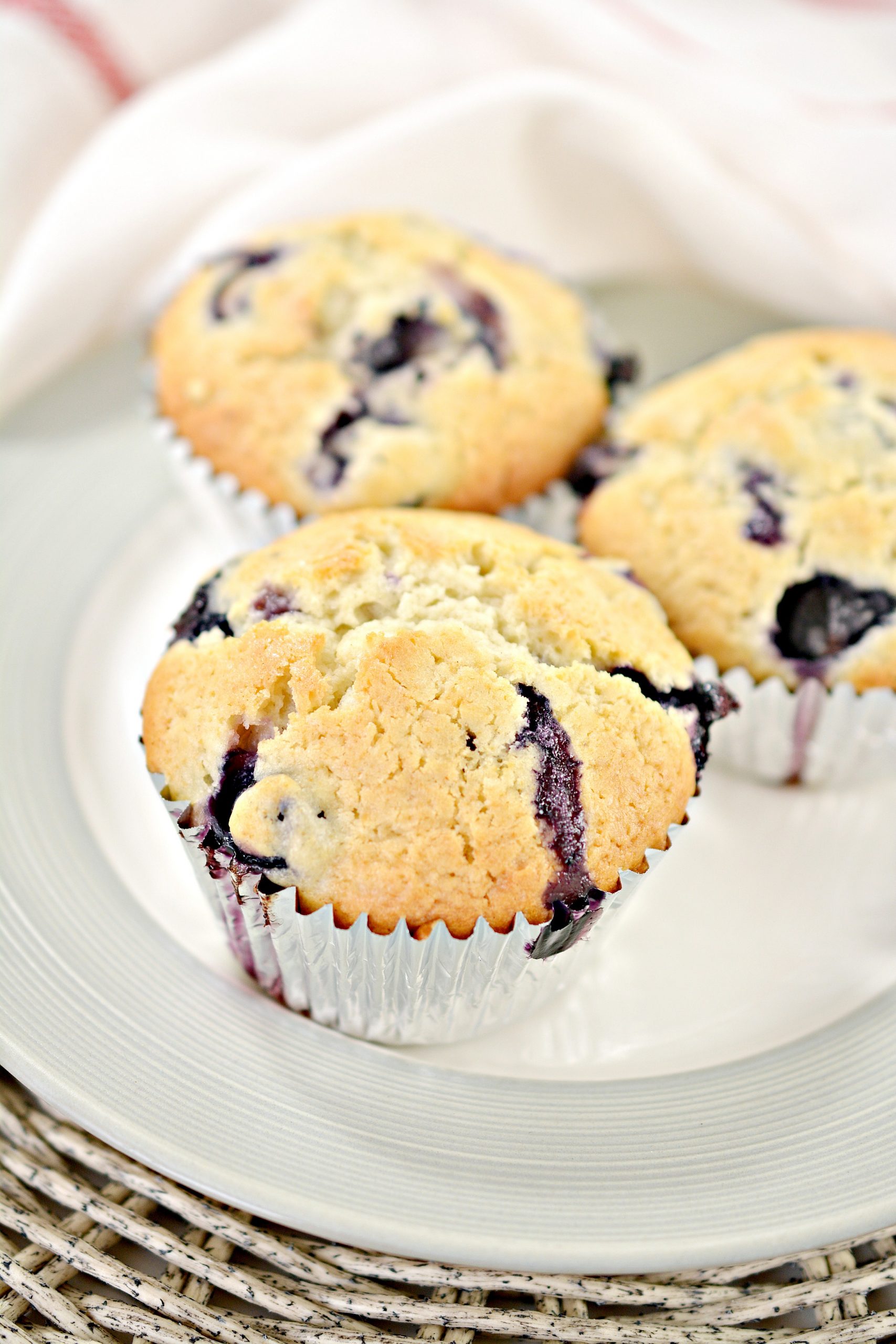 Skinny Blueberry Muffins - Life She Has