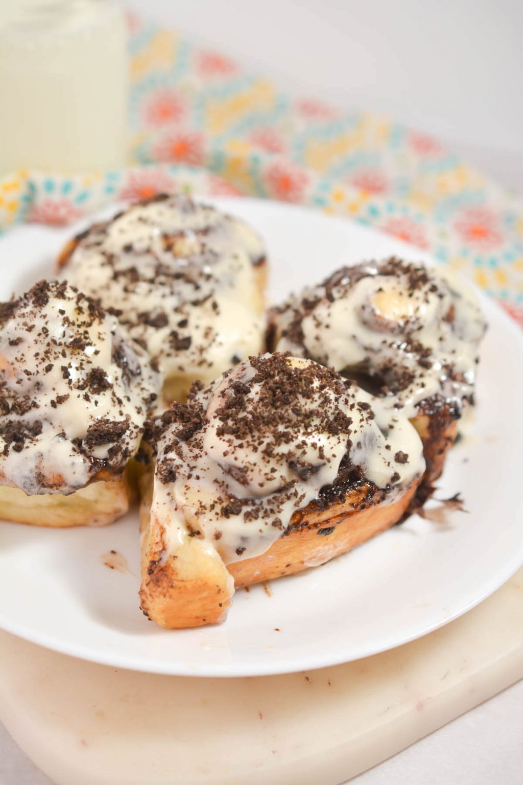 Cookies and Cream Cinnamon Rolls Life She Has