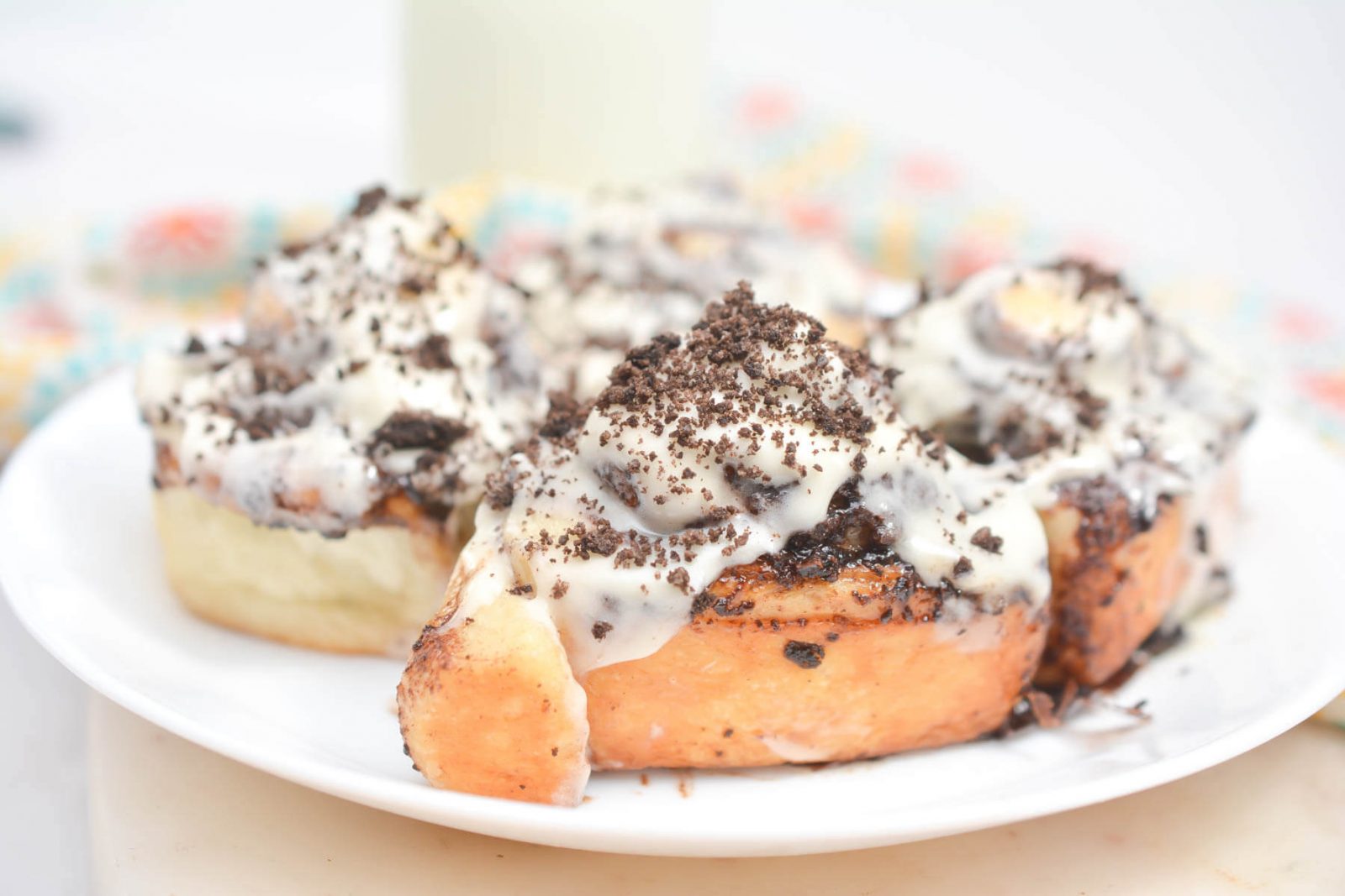 Cookies and Cream Cinnamon Rolls Life She Has