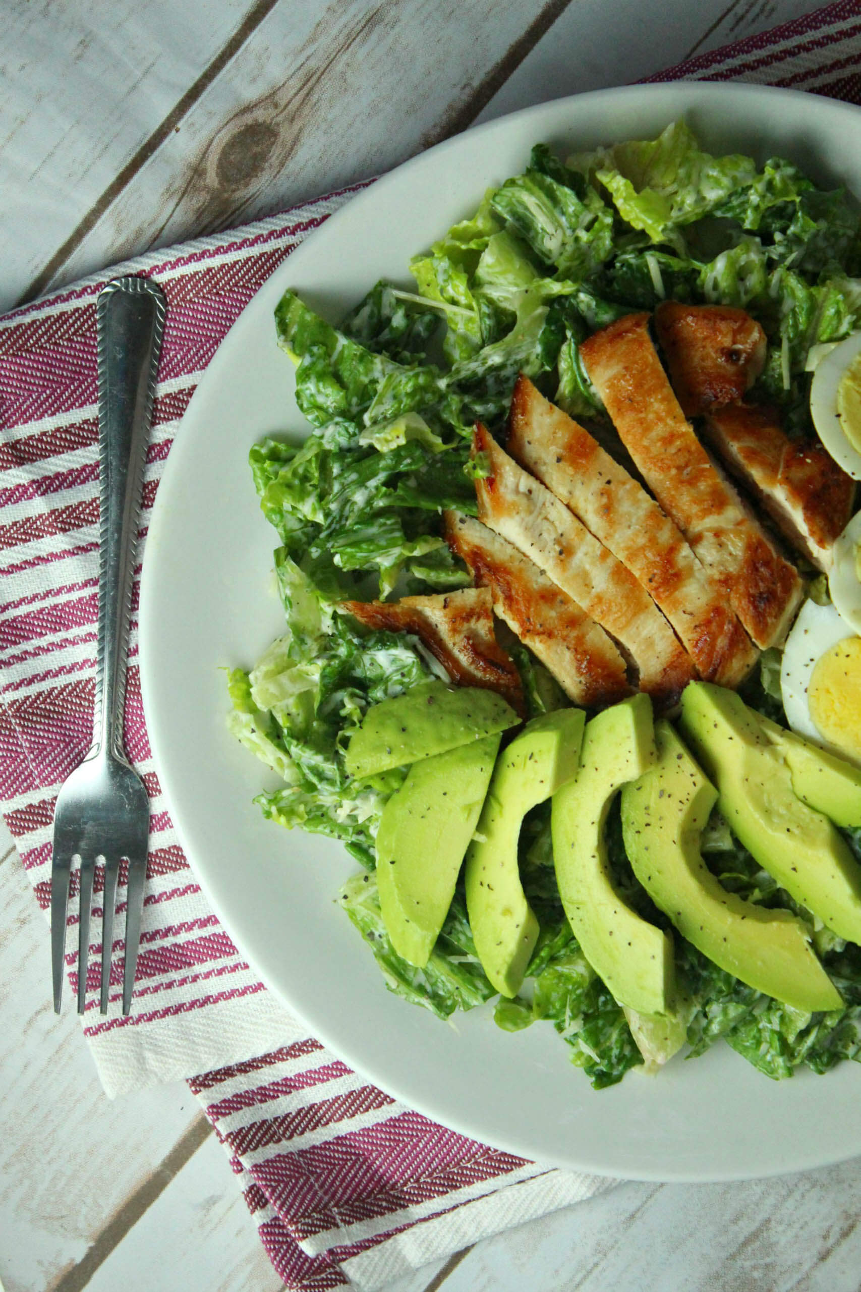 avocado chicken caesar salad 3