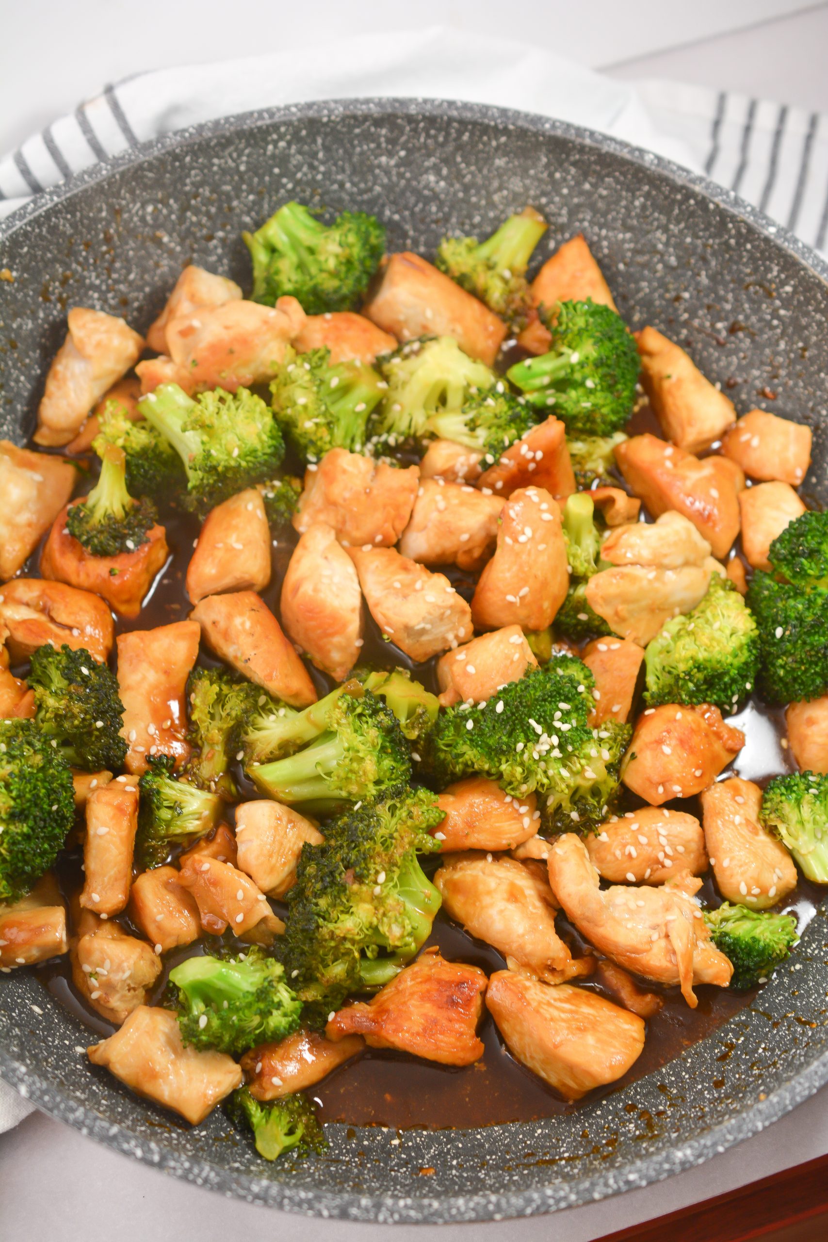 Skinny 15 Minute Sesame Chicken and Broccoli